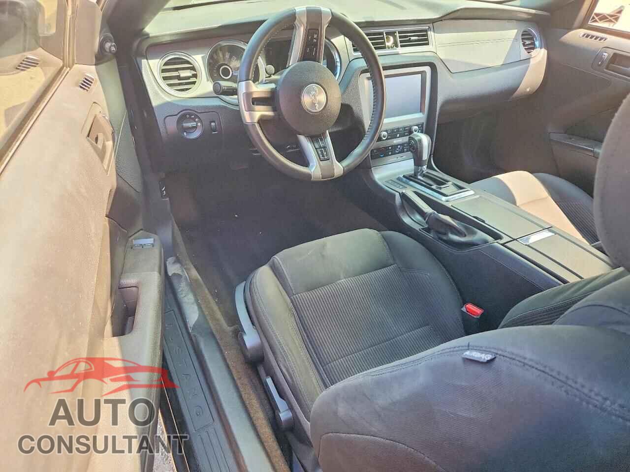 FORD MUSTANG 2013 - 1ZVBP8CF5D5283214