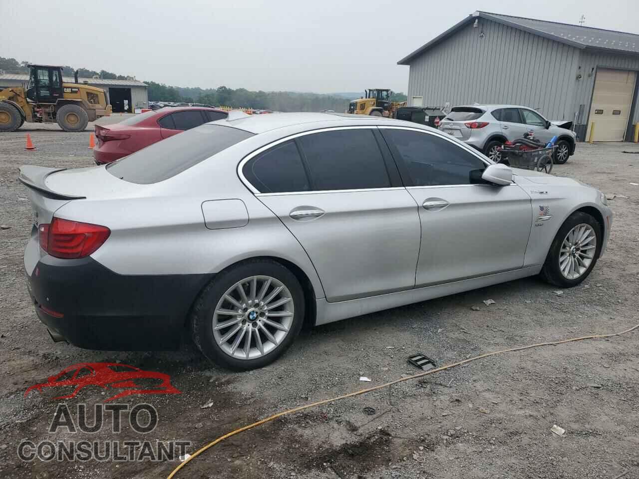 BMW 5 SERIES 2012 - WBAFU7C51CDU64617