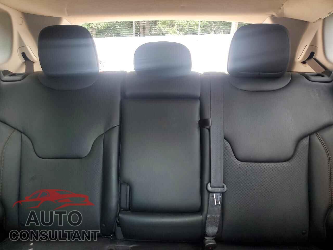 JEEP COMPASS 2021 - 3C4NJDCB8MT537103