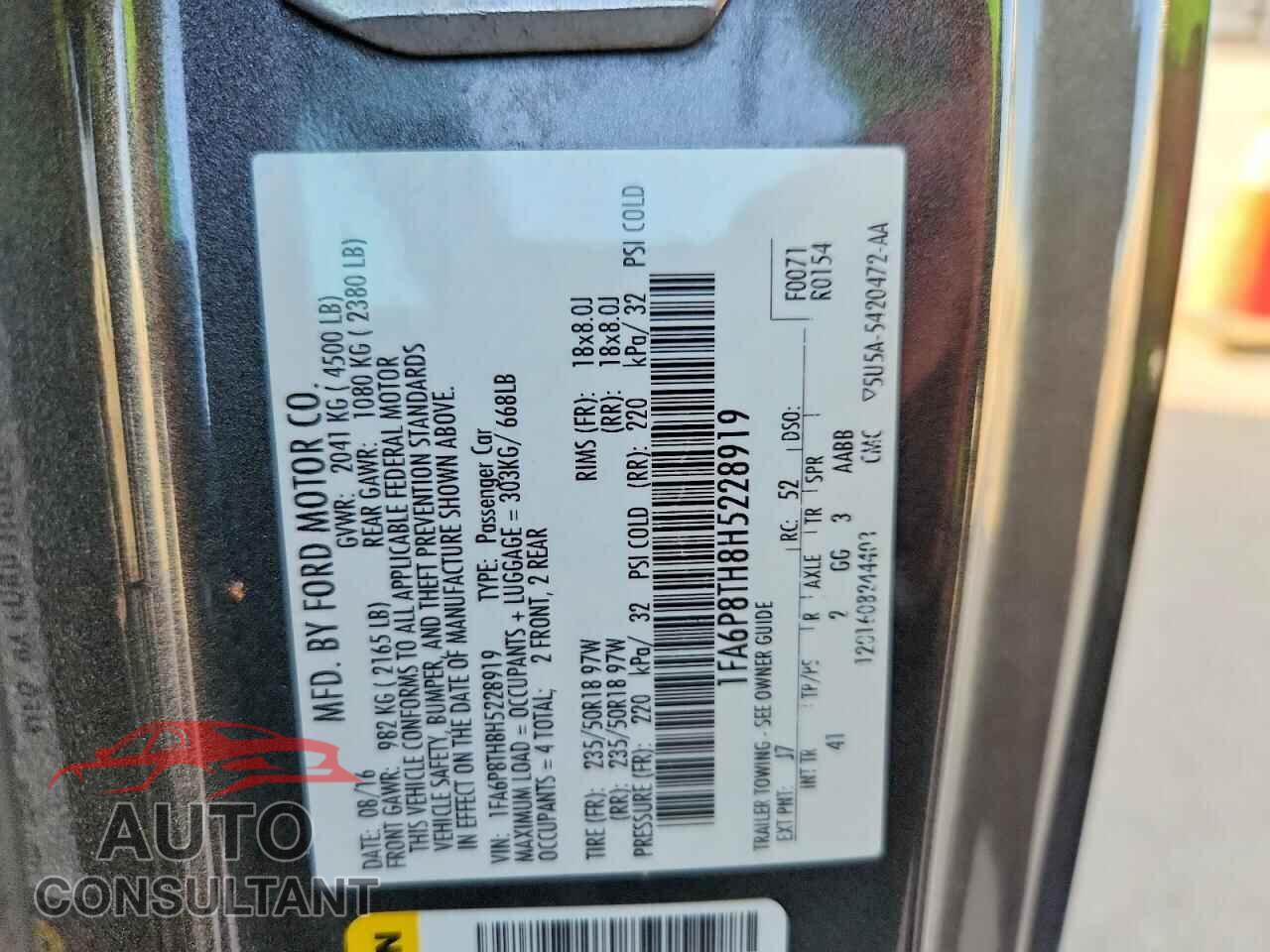 FORD MUSTANG 2017 - 1FA6P8TH8H5228919