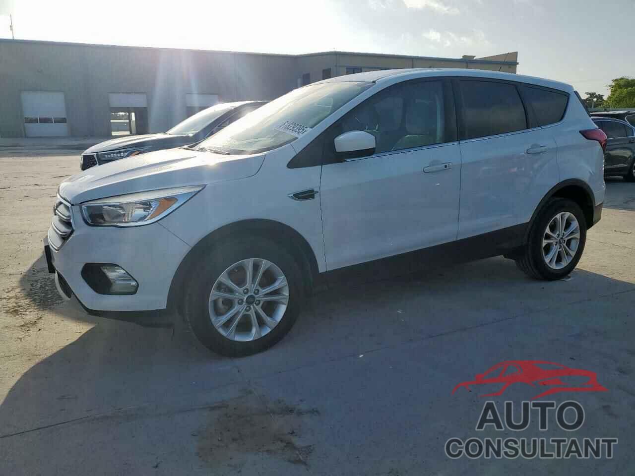 FORD ESCAPE 2019 - 1FMCU0GD1KUB20018