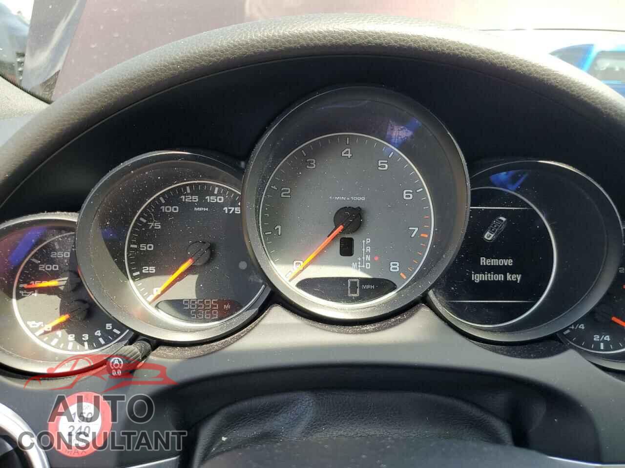 PORSCHE CAYENNE 2017 - WP1AB2A23HLA51608