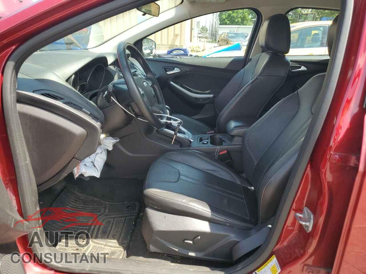 FORD FOCUS 2014 - 1FADP3K27EL174379