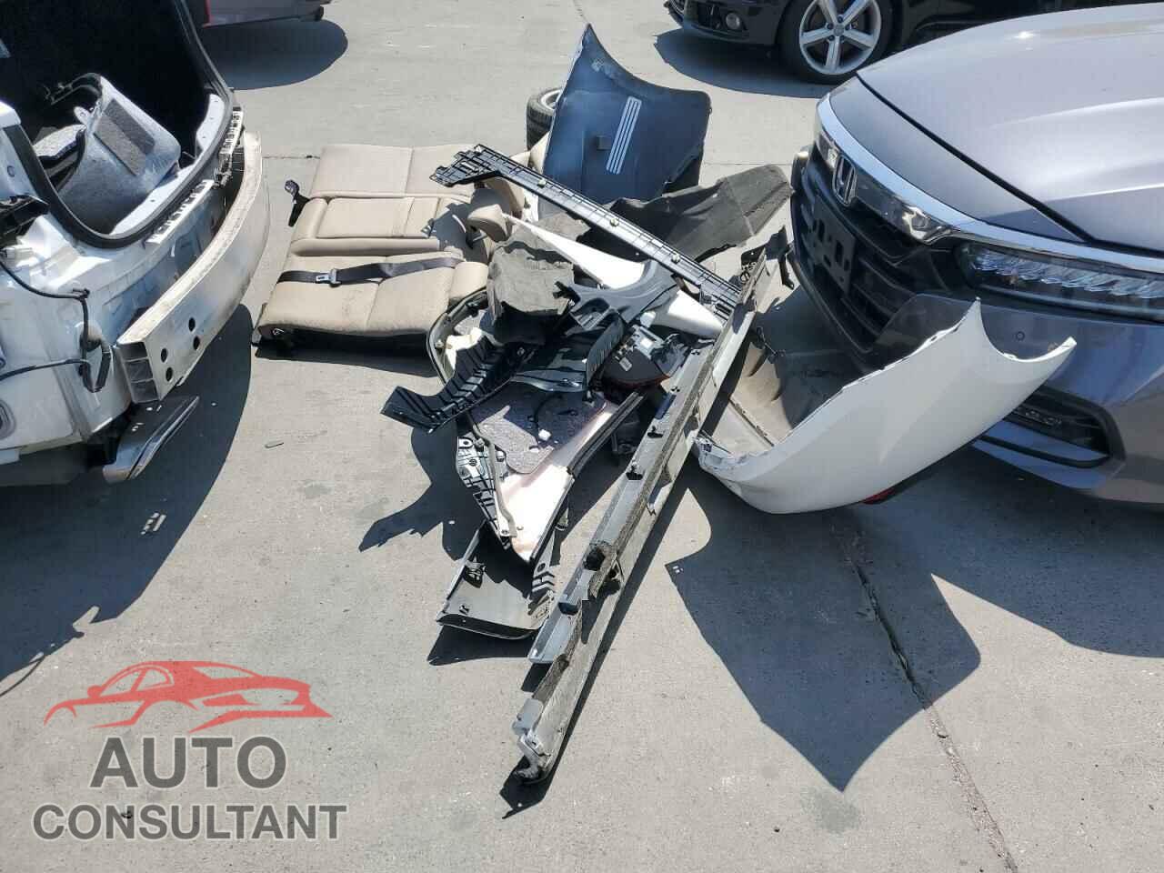 LEXUS IS 2017 - JTHBA1D29H5041103