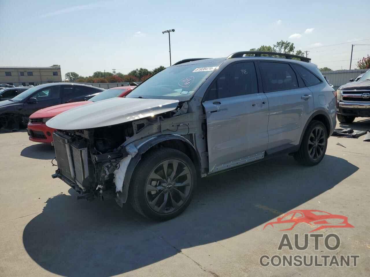 KIA SORENTO 2022 - 5XYRKDLF3NG120319