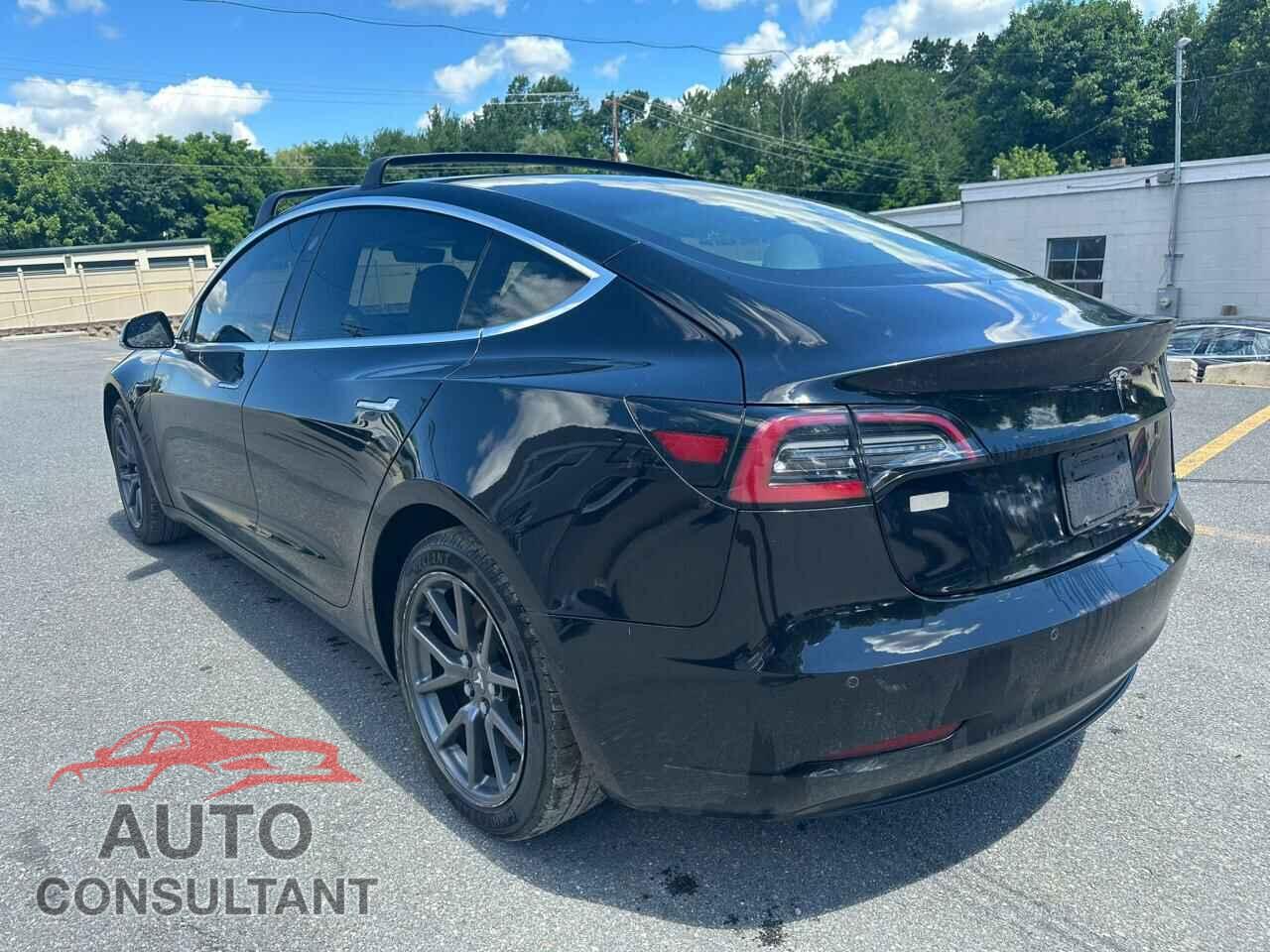 TESLA MODEL 3 2020 - 5YJ3E1EAXLF634623