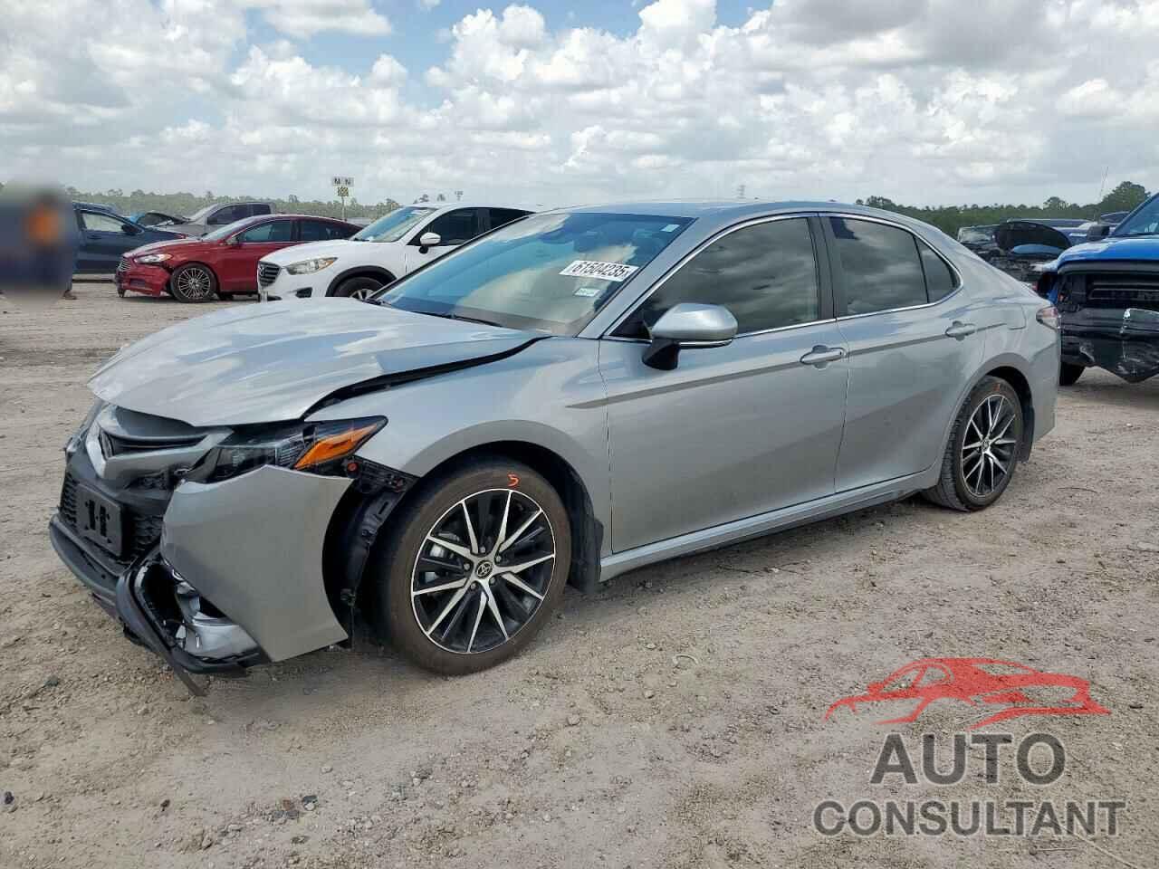 TOYOTA CAMRY 2023 - 4T1G11AK7PU147223