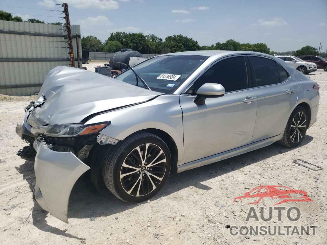 TOYOTA CAMRY 2018 - JTNB11HK4J3033080