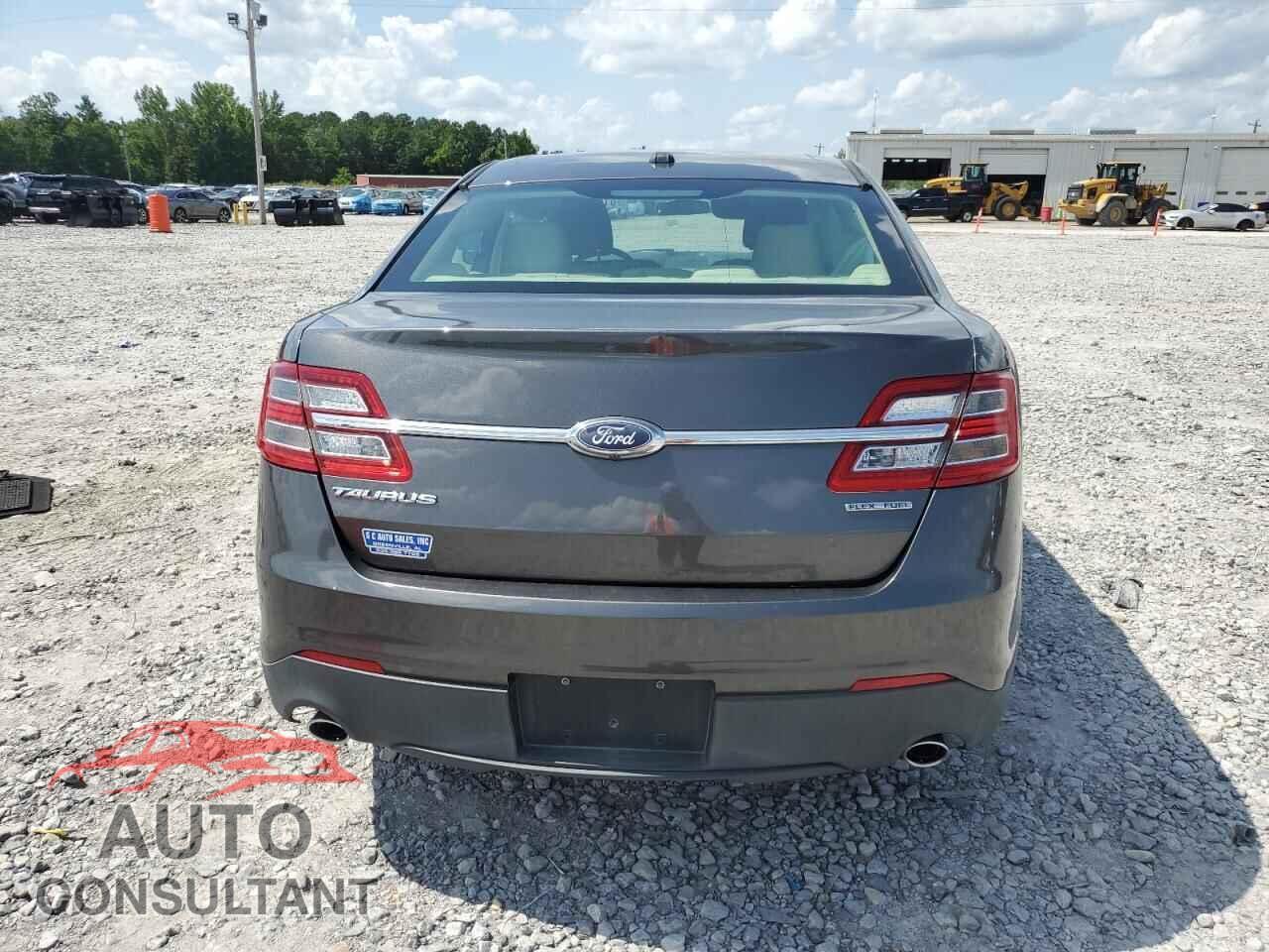 FORD TAURUS 2017 - 1FAHP2D80HG129388