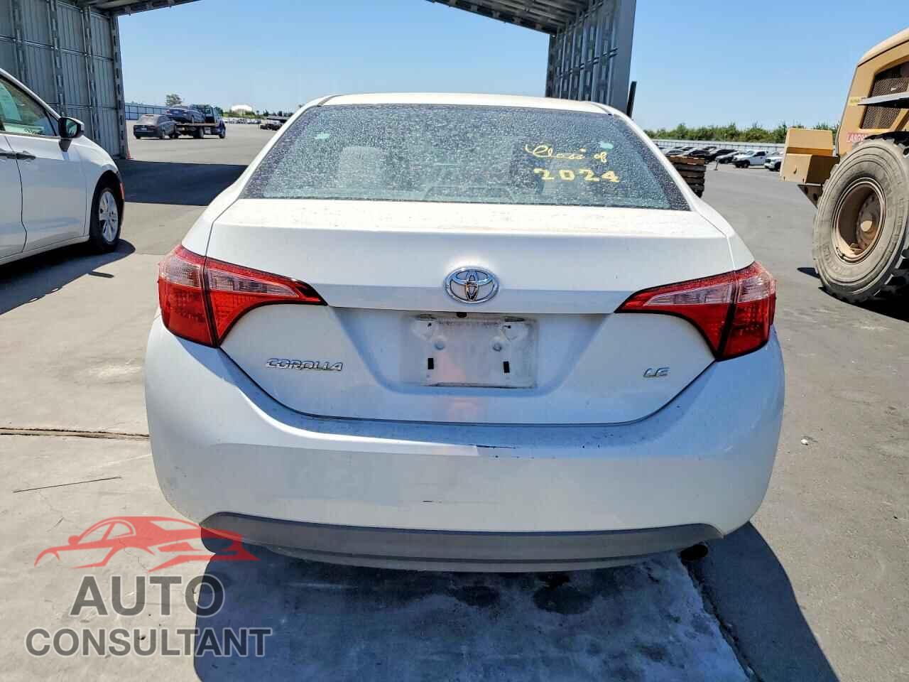 TOYOTA COROLLA 2017 - 5YFBURHE8HP636152