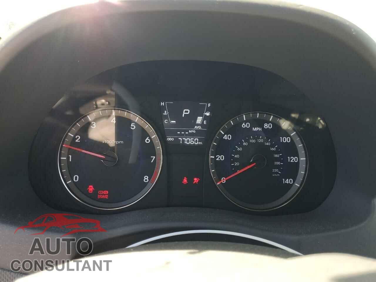 HYUNDAI ACCENT 2014 - KMHCU4AE5EU717542