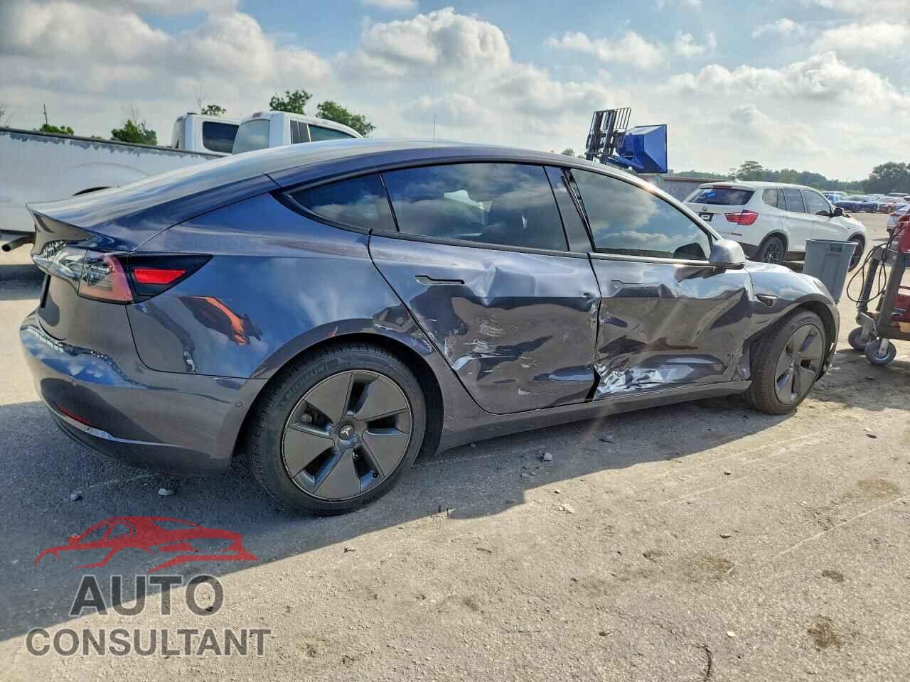 TESLA MODEL 3 2021 - 5YJ3E1EA6MF096195