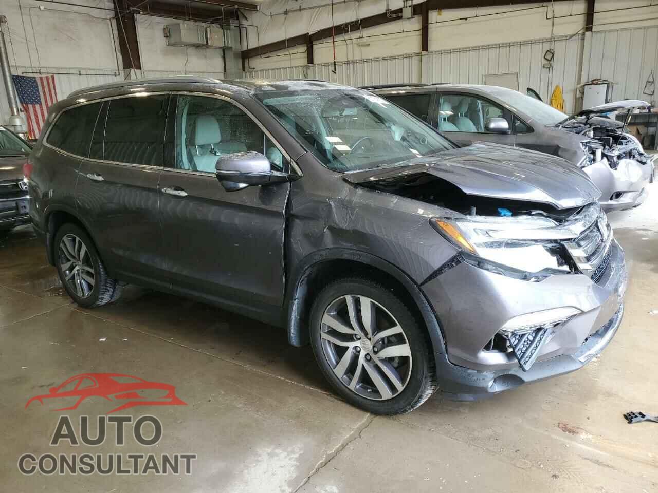 HONDA PILOT 2017 - 5FNYF6H99HB059679