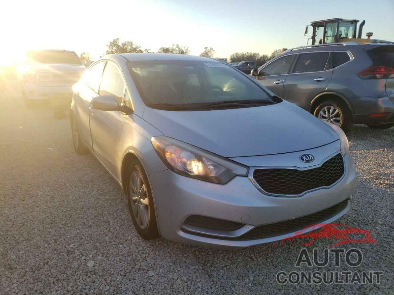 KIA FORTE 2016 - KNAFX4A66G5479194