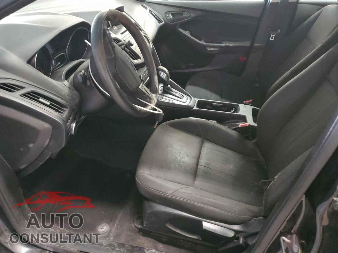 FORD FOCUS 2015 - 1FADP3E25FL311848