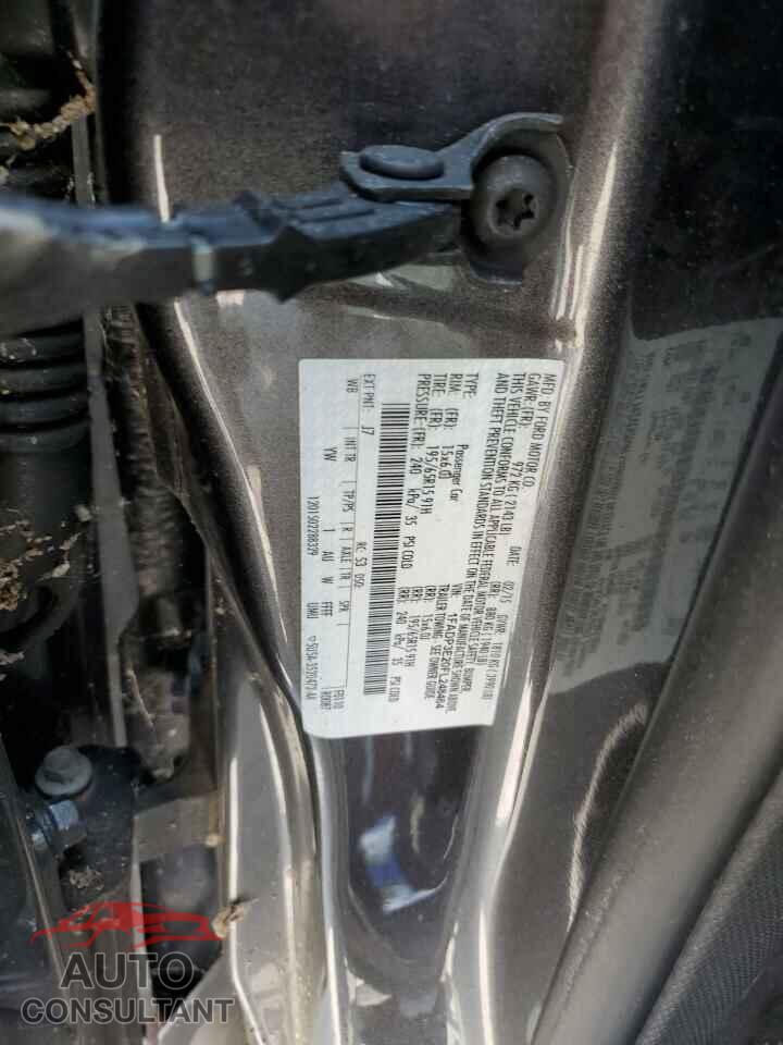 FORD FOCUS 2015 - 1FADP3E20FL248464