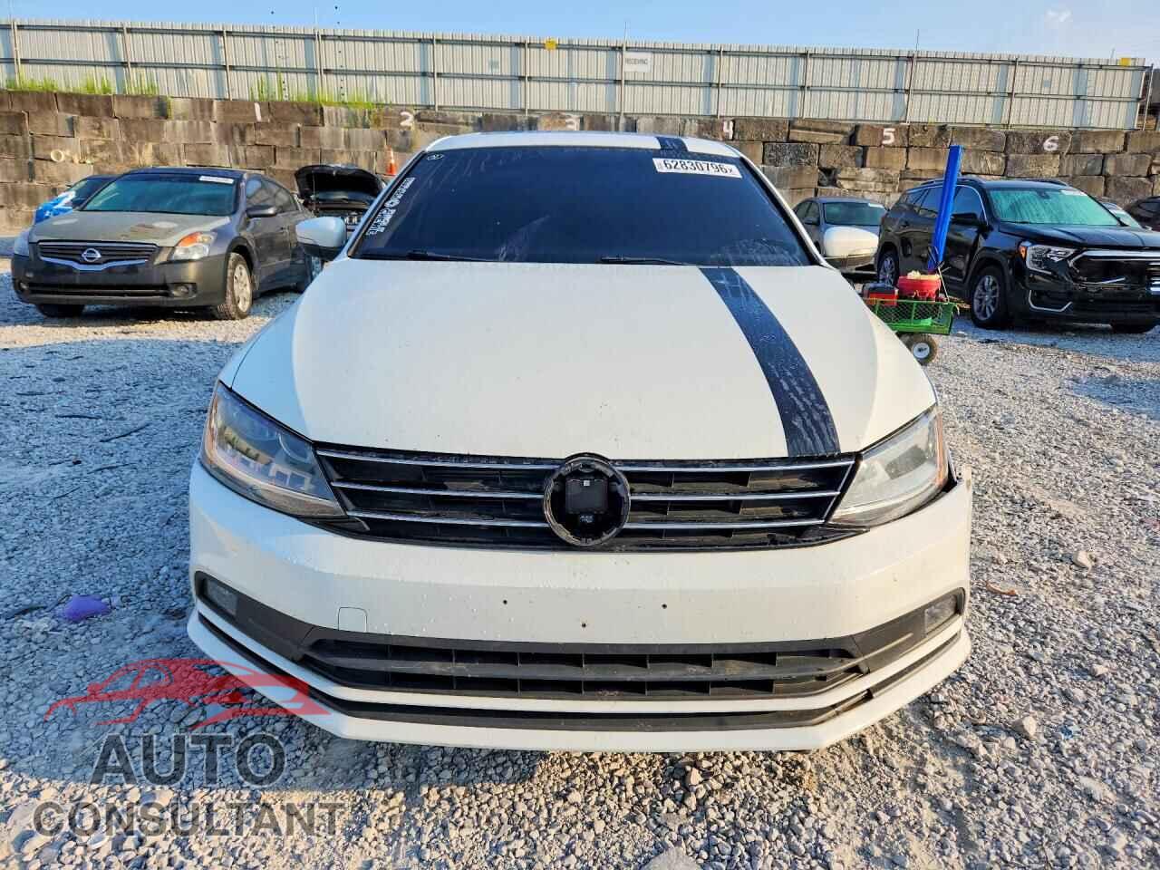 VOLKSWAGEN JETTA 2017 - 3VWL17AJ8HM399983