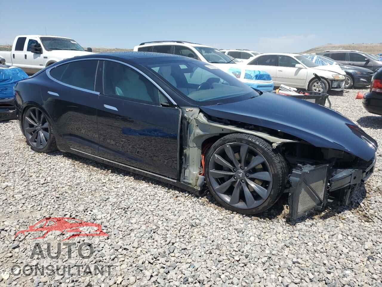 TESLA MODEL S 2017 - 5YJSA1E23HF203001