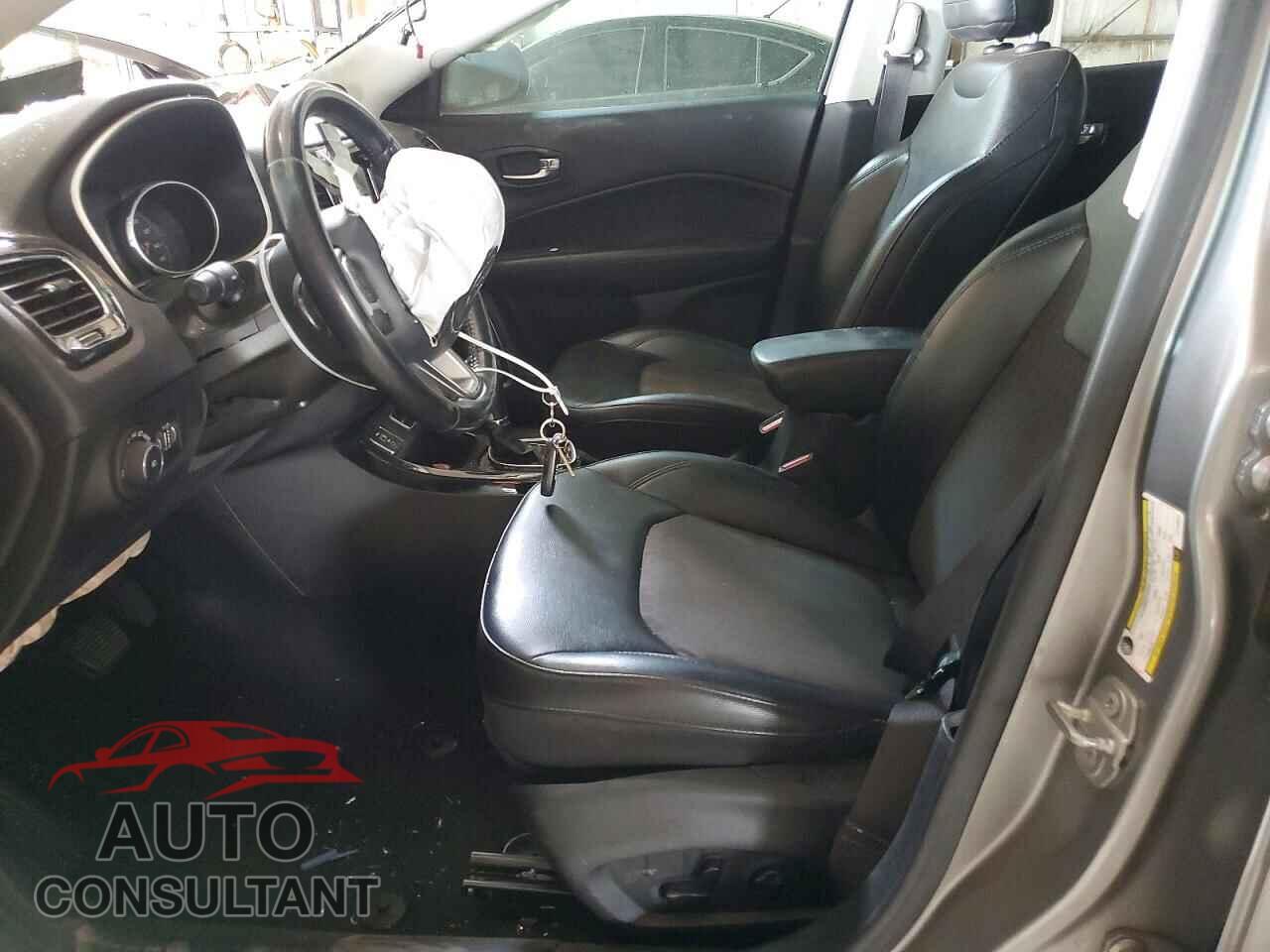 JEEP COMPASS 2020 - 3C4NJCBB4LT129451
