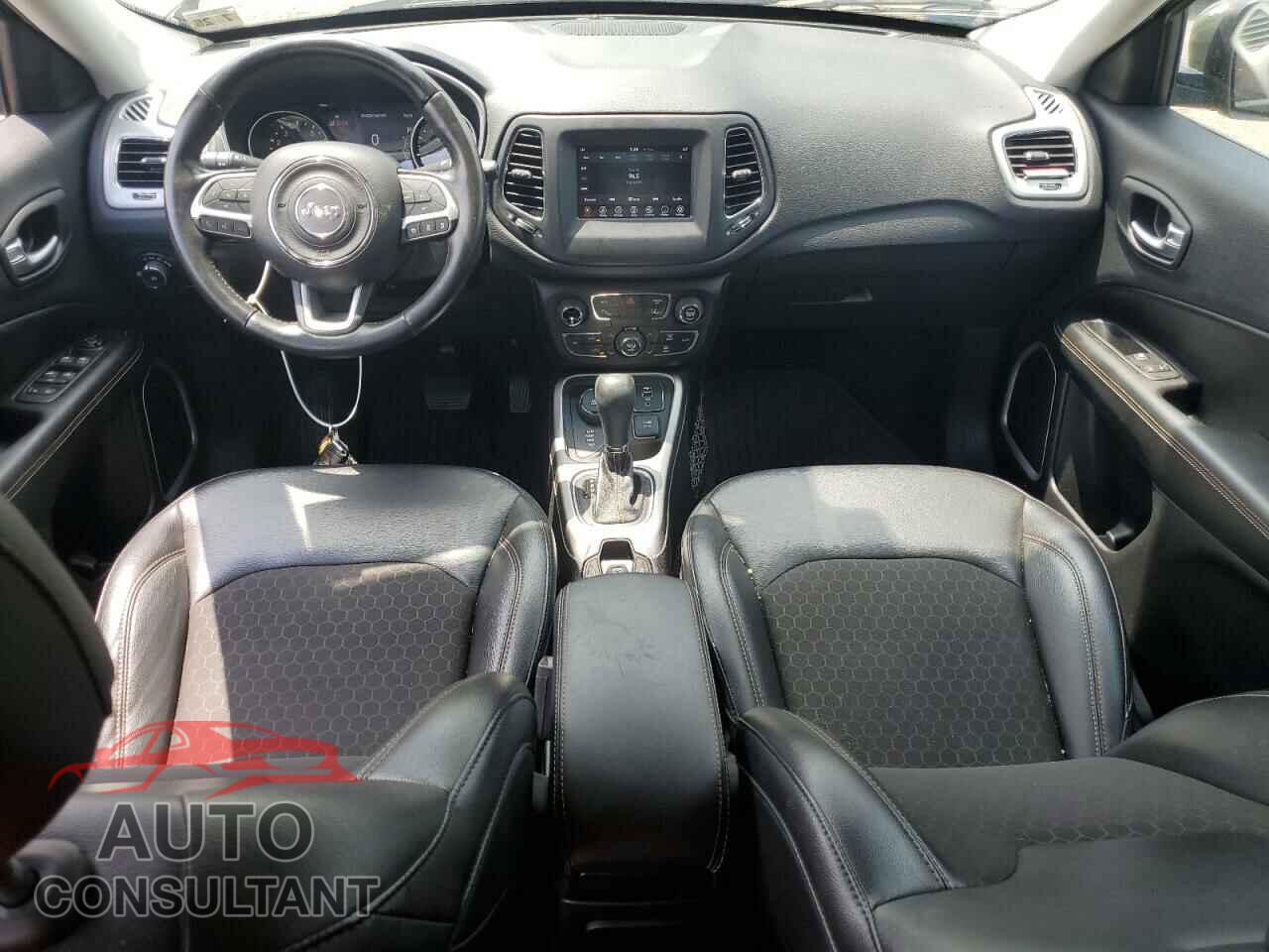 JEEP COMPASS 2020 - 3C4NJDBB7LT228805