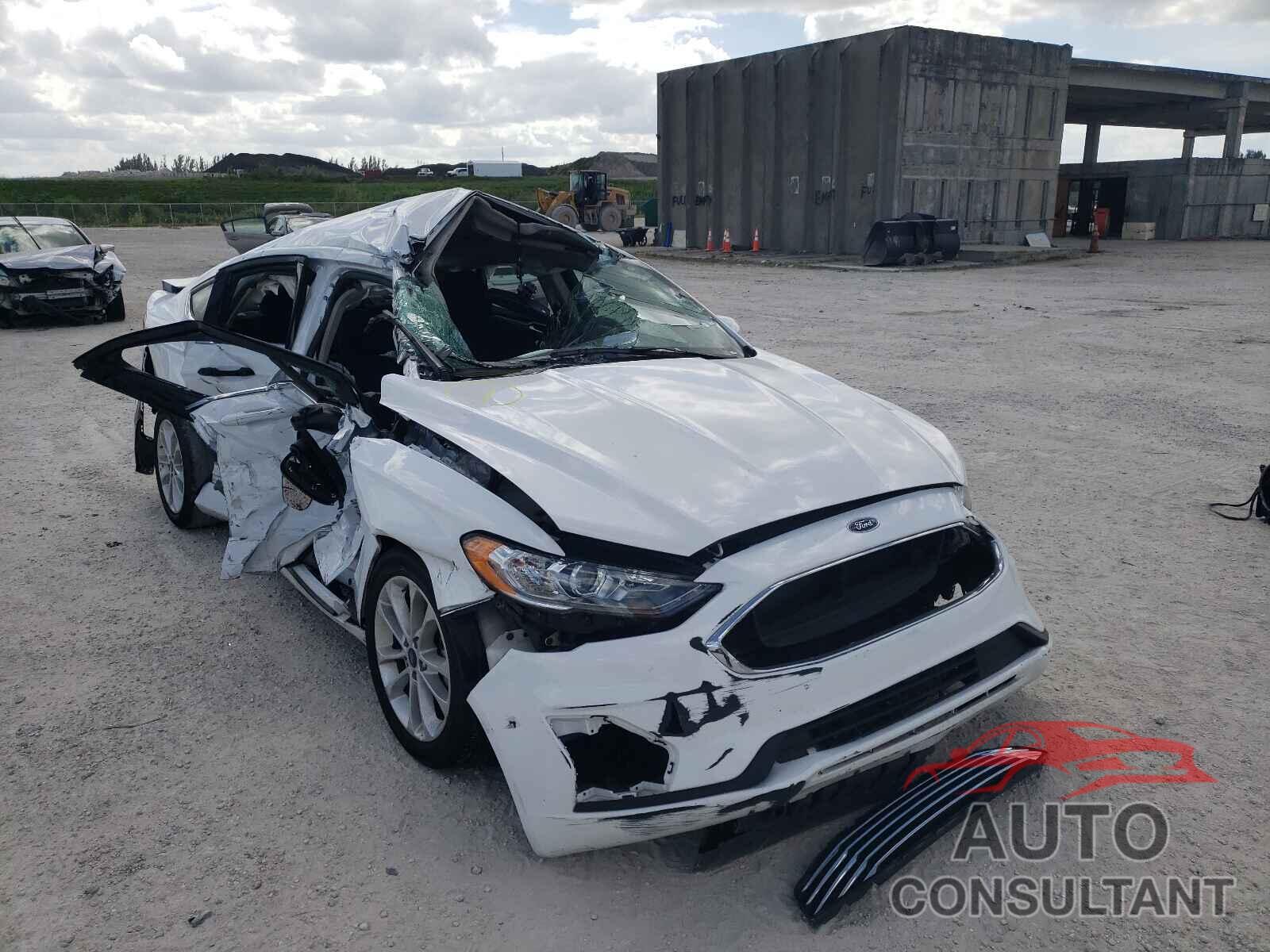 FORD FUSION 2019 - 3FA6P0LU0KR188256
