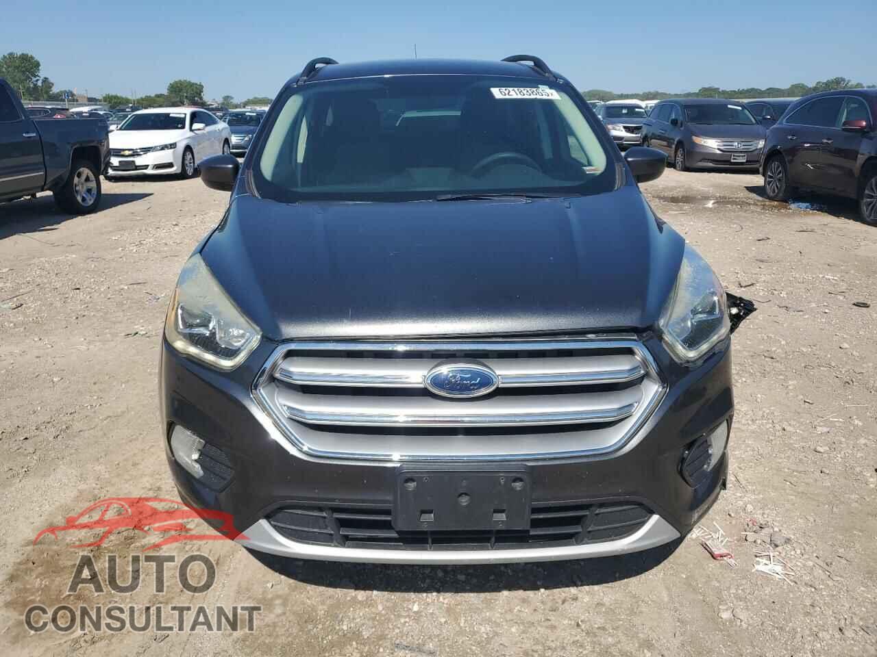 FORD ESCAPE 2017 - 1FMCU9G95HUF07471