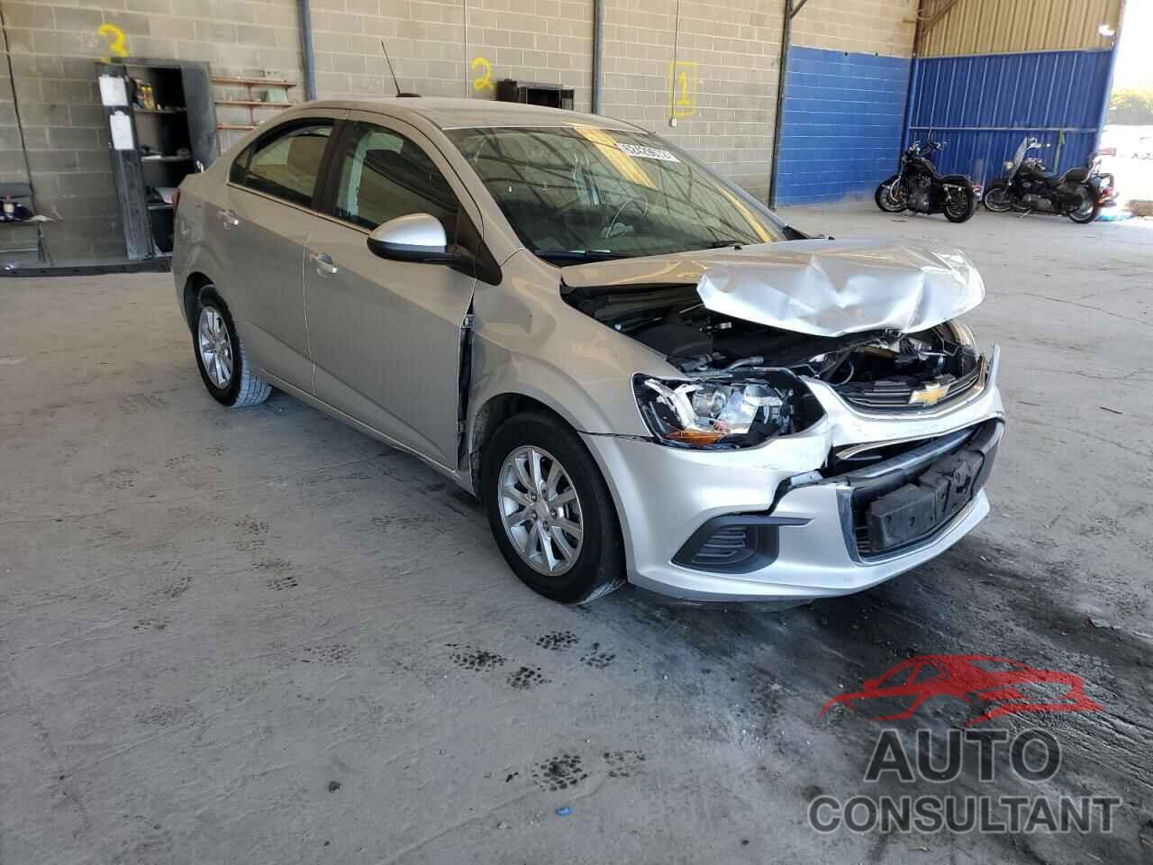 CHEVROLET SONIC 2017 - 1G1JD5SH9H4130011