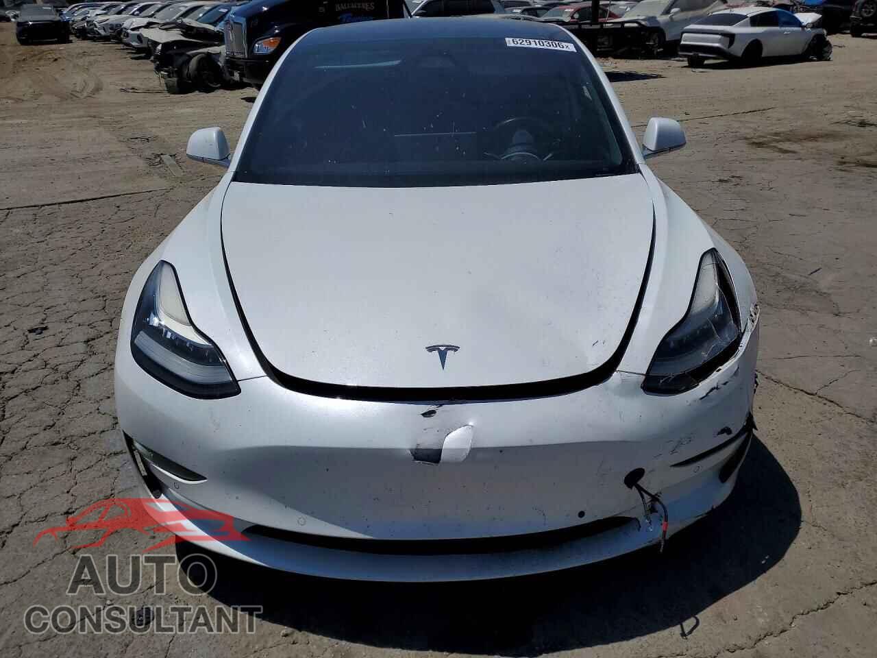 TESLA MODEL 3 2019 - 5YJ3E1EB7KF512678
