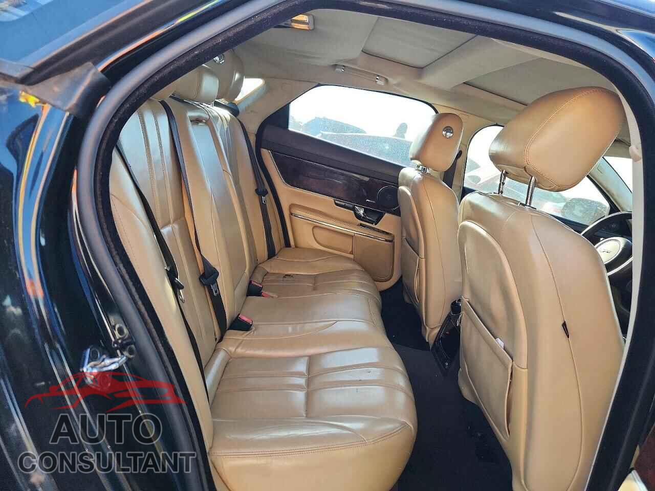 JAGUAR XJ 2013 - SAJWA1C72D8V52873