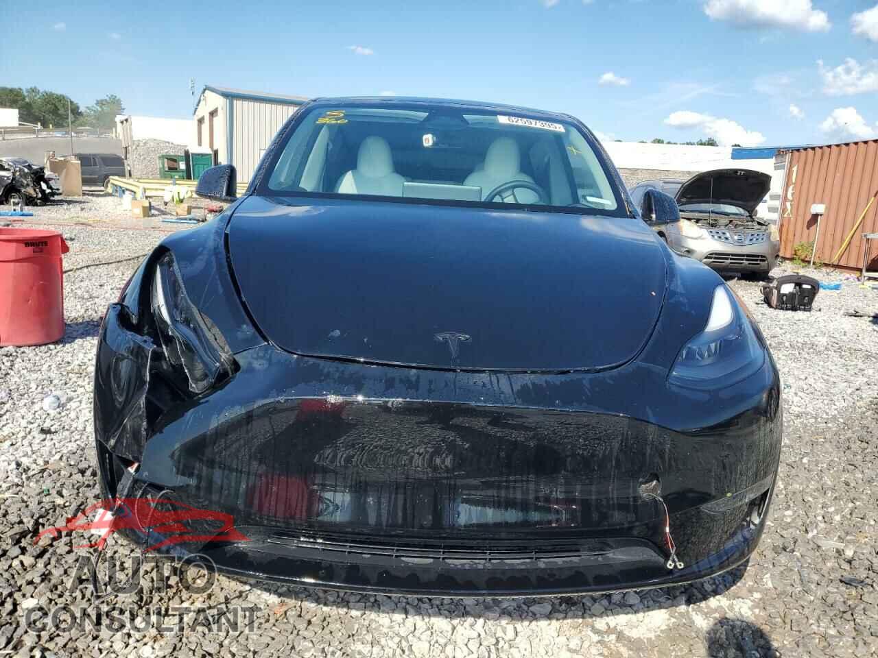 TESLA MODEL Y 2024 - 7SAYGDEE2RA289049
