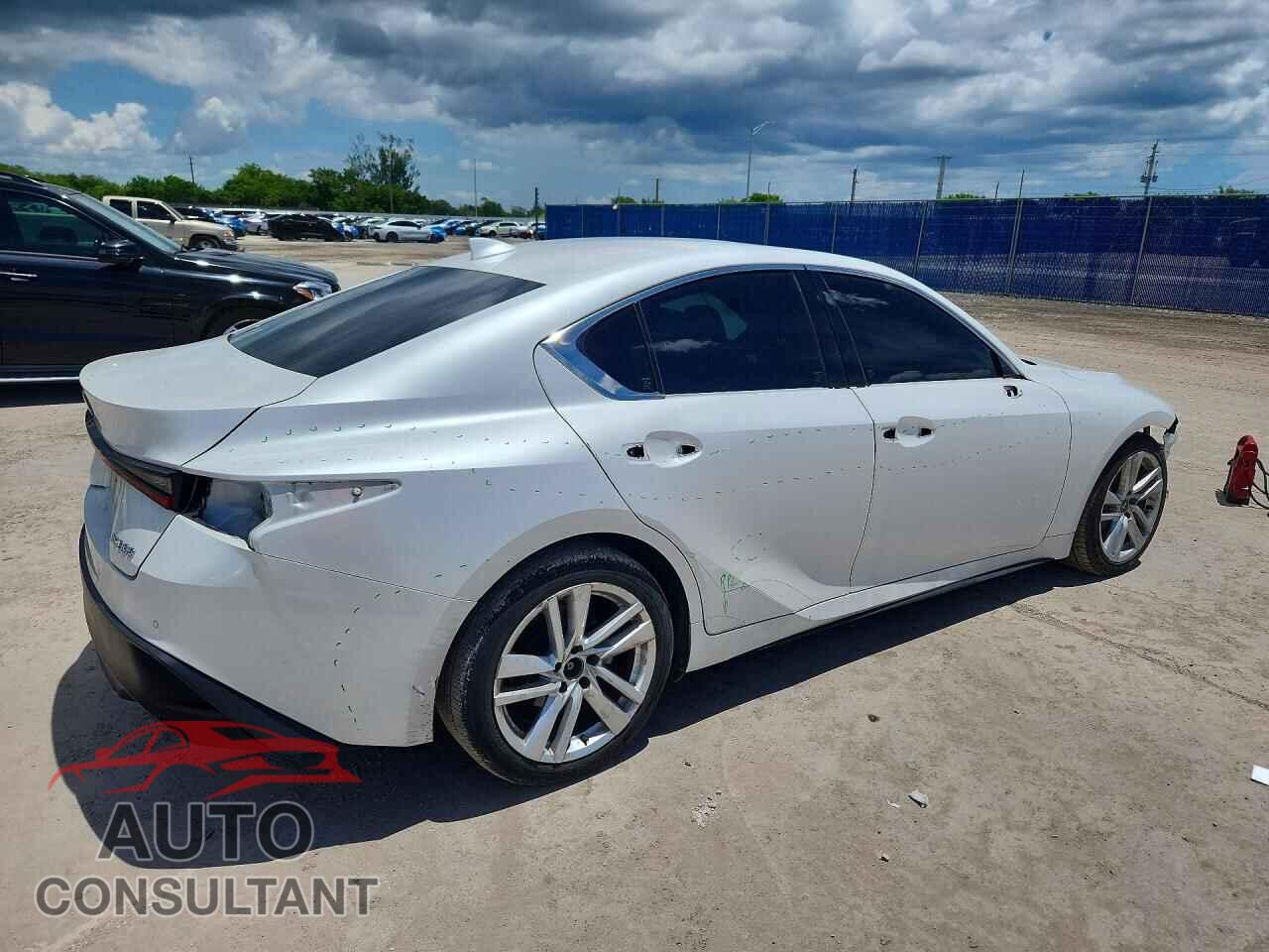 LEXUS IS 2023 - JTHCA1D25P5125292