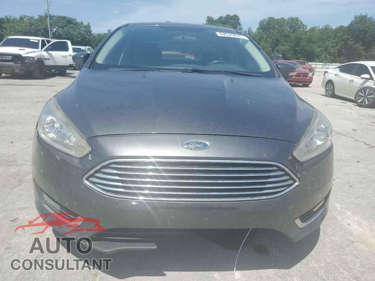 FORD FOCUS 2017 - 1FADP3J28HL347655