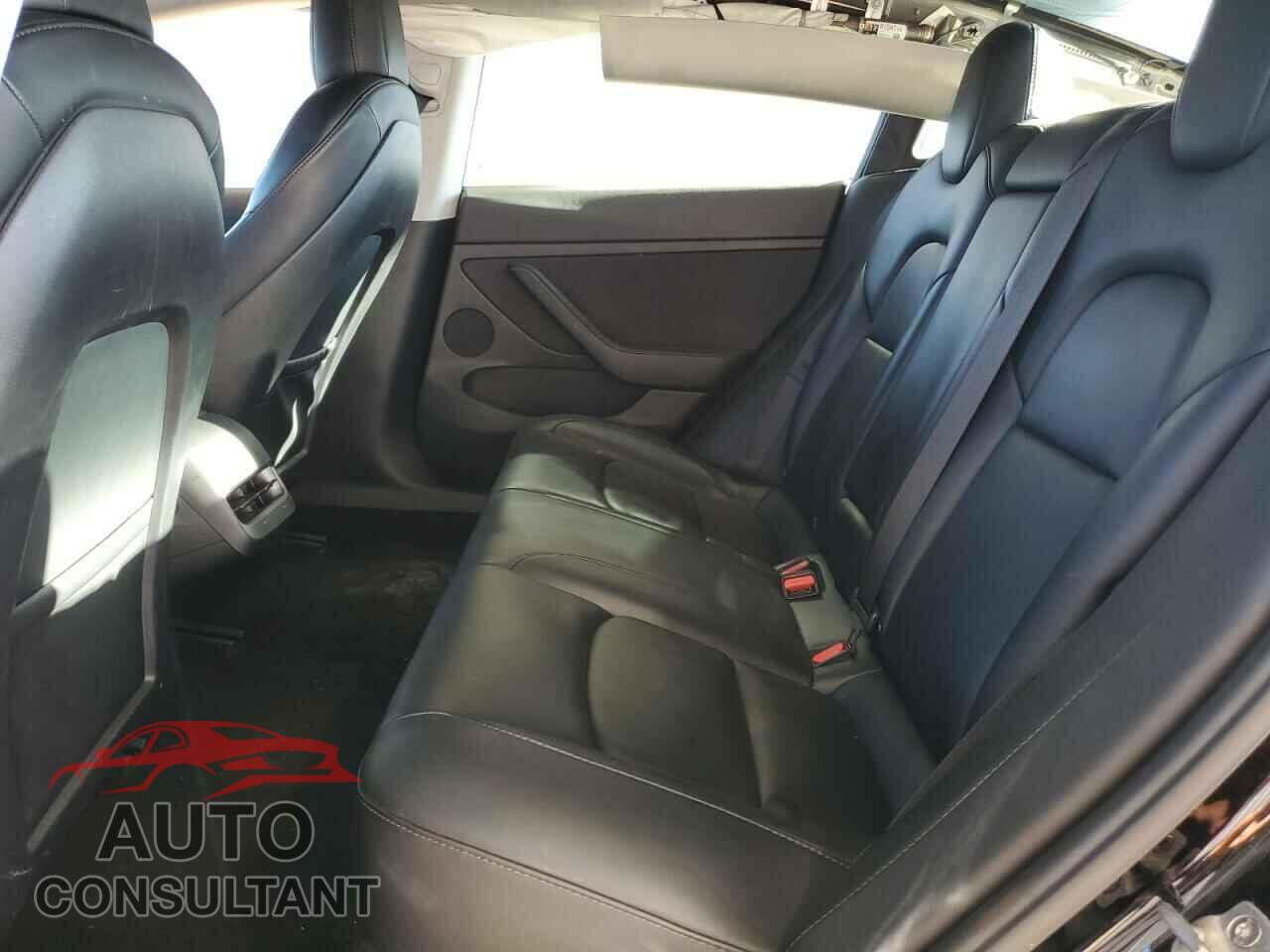 TESLA MODEL 3 2022 - 5YJ3E1EAXNF190100