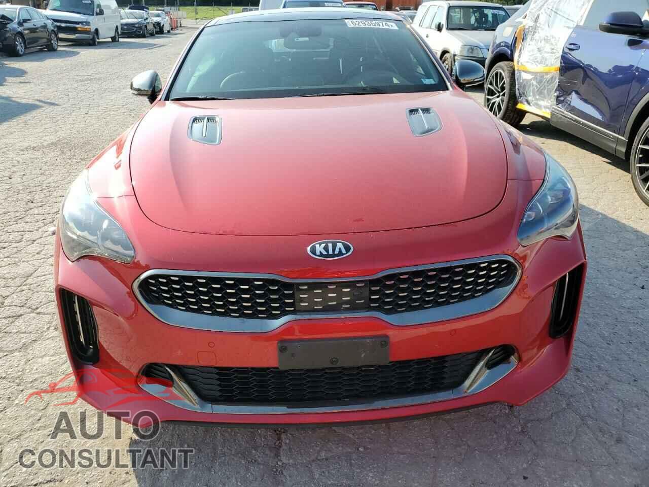 KIA STINGER 2019 - KNAE55LC8K6063855