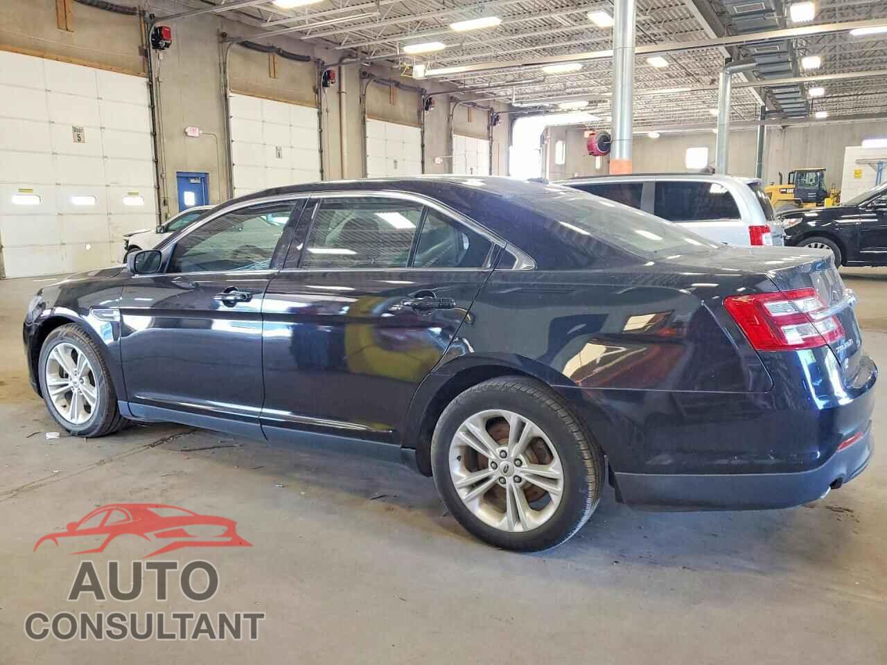 FORD TAURUS 2018 - 1FAHP2D84JG125477