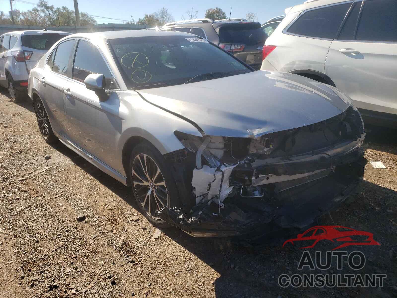 TOYOTA CAMRY 2018 - 4T1B11HKXJU591557