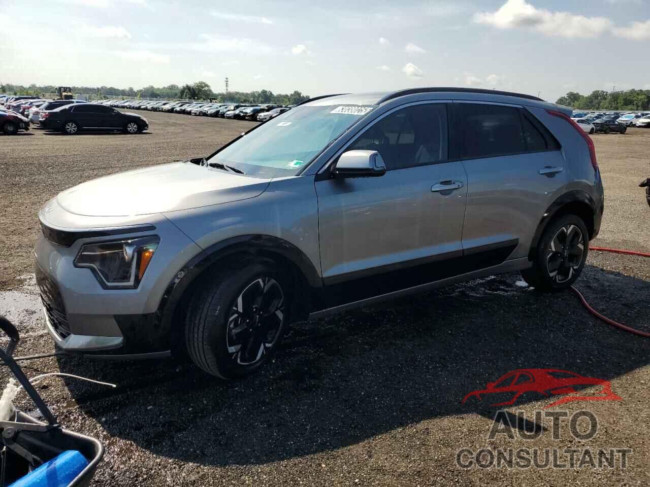 KIA NIRO WIND 2023 - KNDCR3L11P5075165