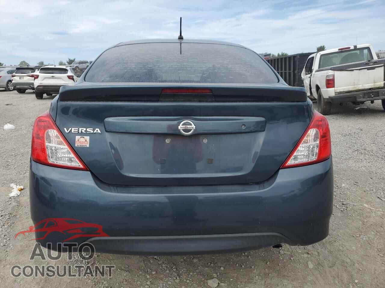 NISSAN VERSA 2017 - 3N1CN7AP3HL846045