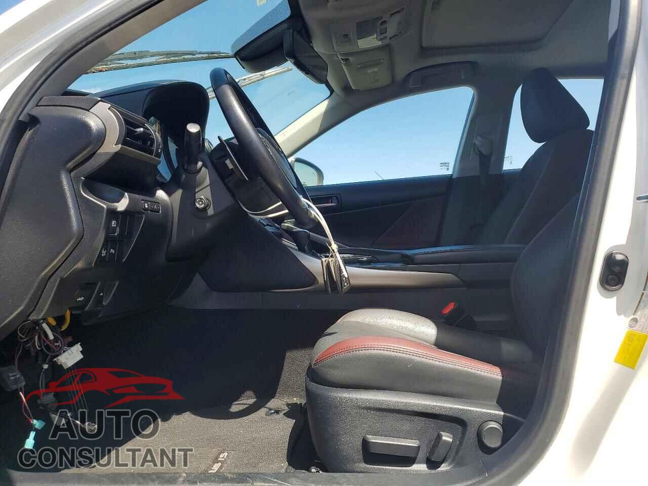 LEXUS IS 2019 - JTHBA1D2XK5098191