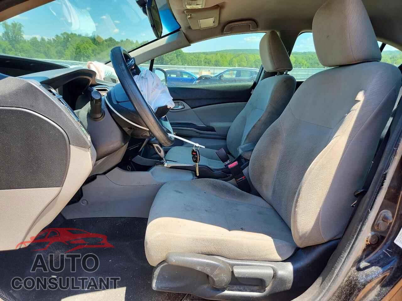 HONDA CIVIC 2013 - 2HGFB2F59DH565143