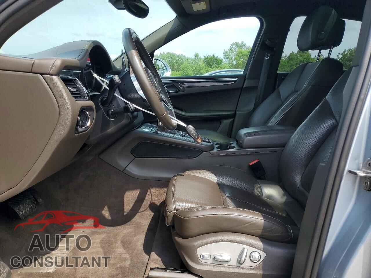 PORSCHE MACAN 2016 - WP1AB2A56GLB44700