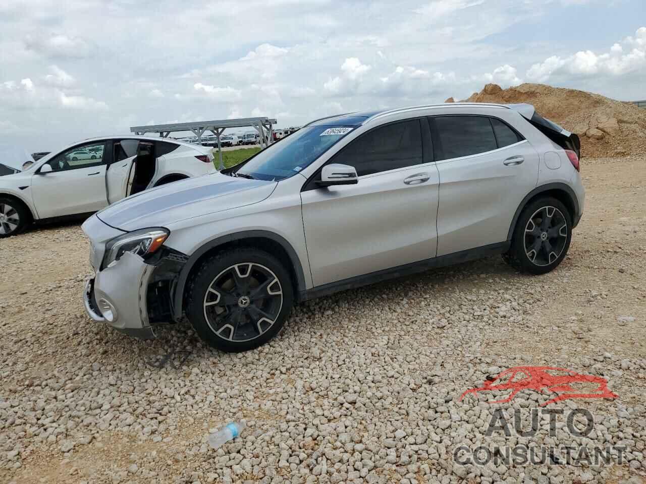 MERCEDES-BENZ GLA-CLASS 2018 - WDCTG4EB4JJ449164