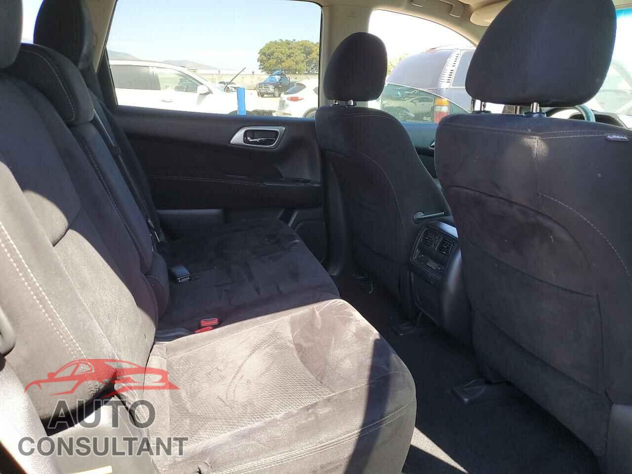 NISSAN PATHFINDER 2014 - 5N1AR2MN3EC634111