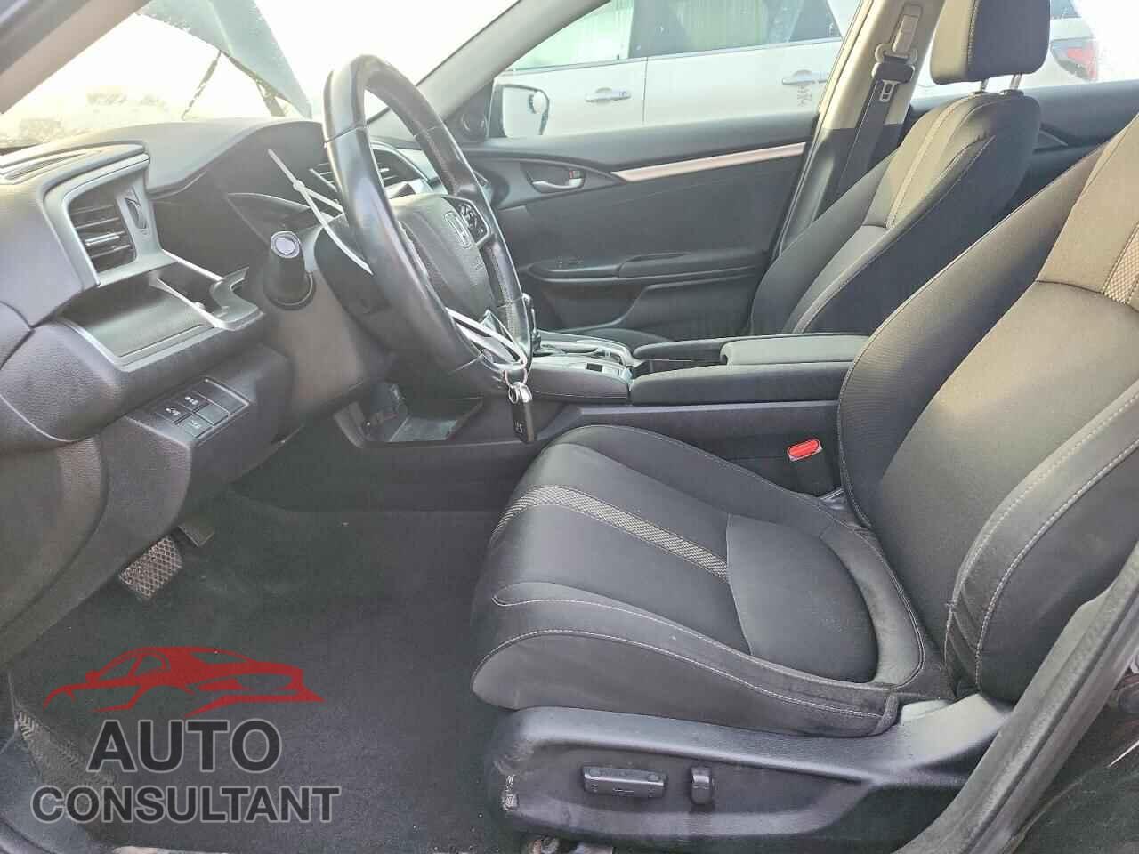 HONDA CIVIC 2019 - 2HGFC2F72KH000406