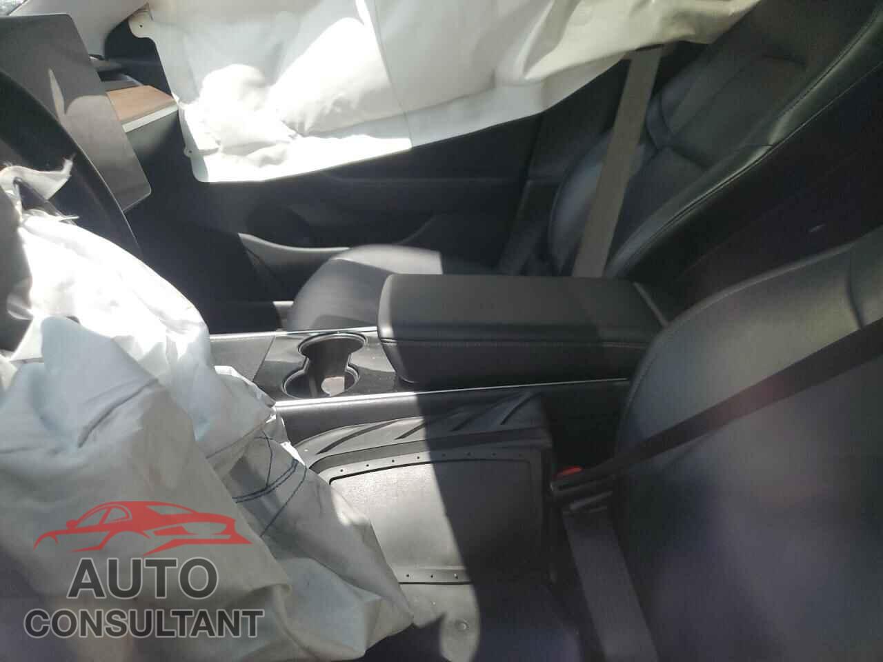 TESLA MODEL 3 2017 - 5YJ3E1EA8HF002548