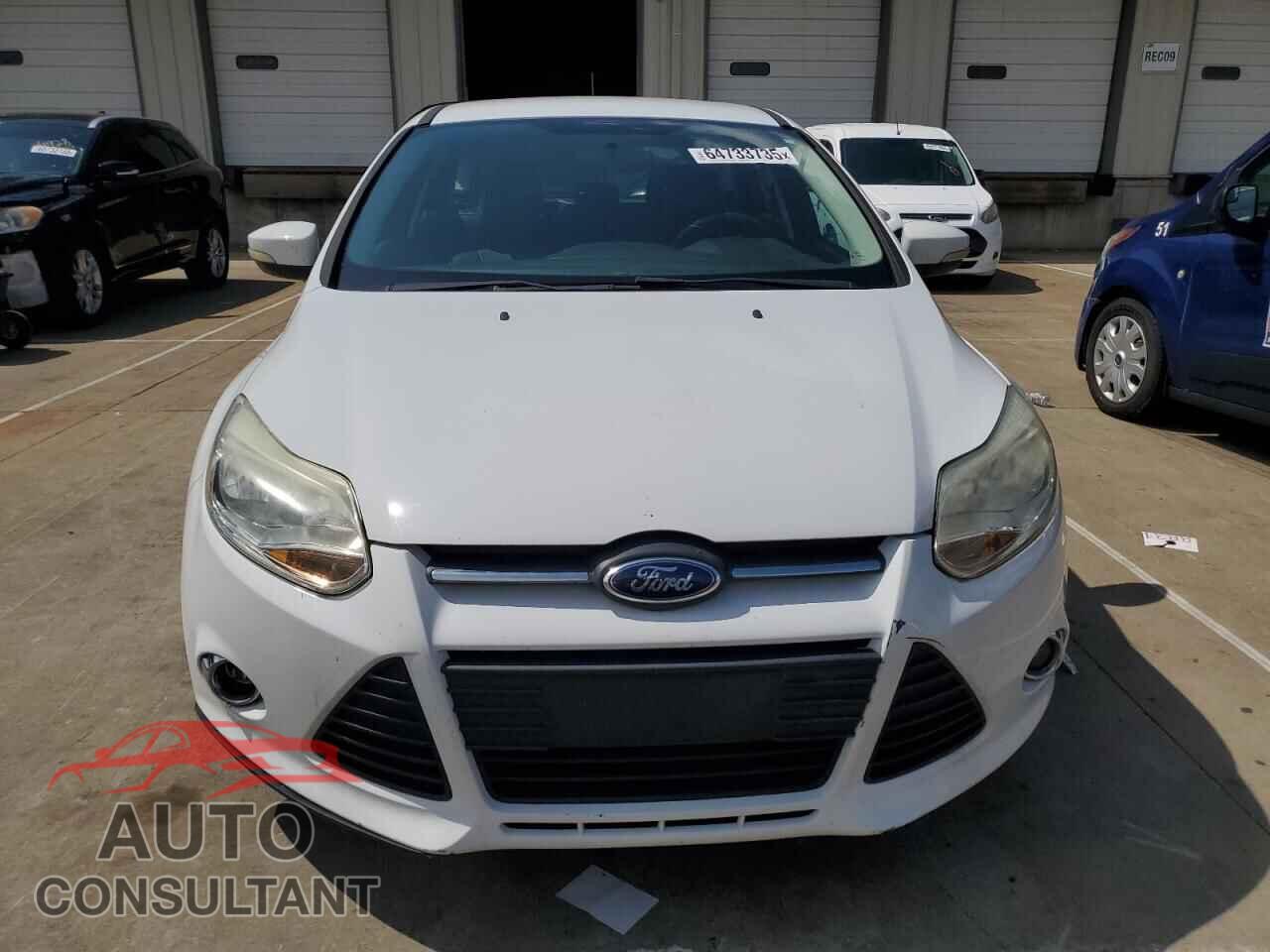 FORD FOCUS 2014 - 1FADP3K22EL167257