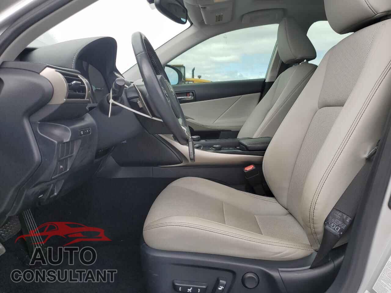 LEXUS IS 2014 - JTHBF1D29E5018157