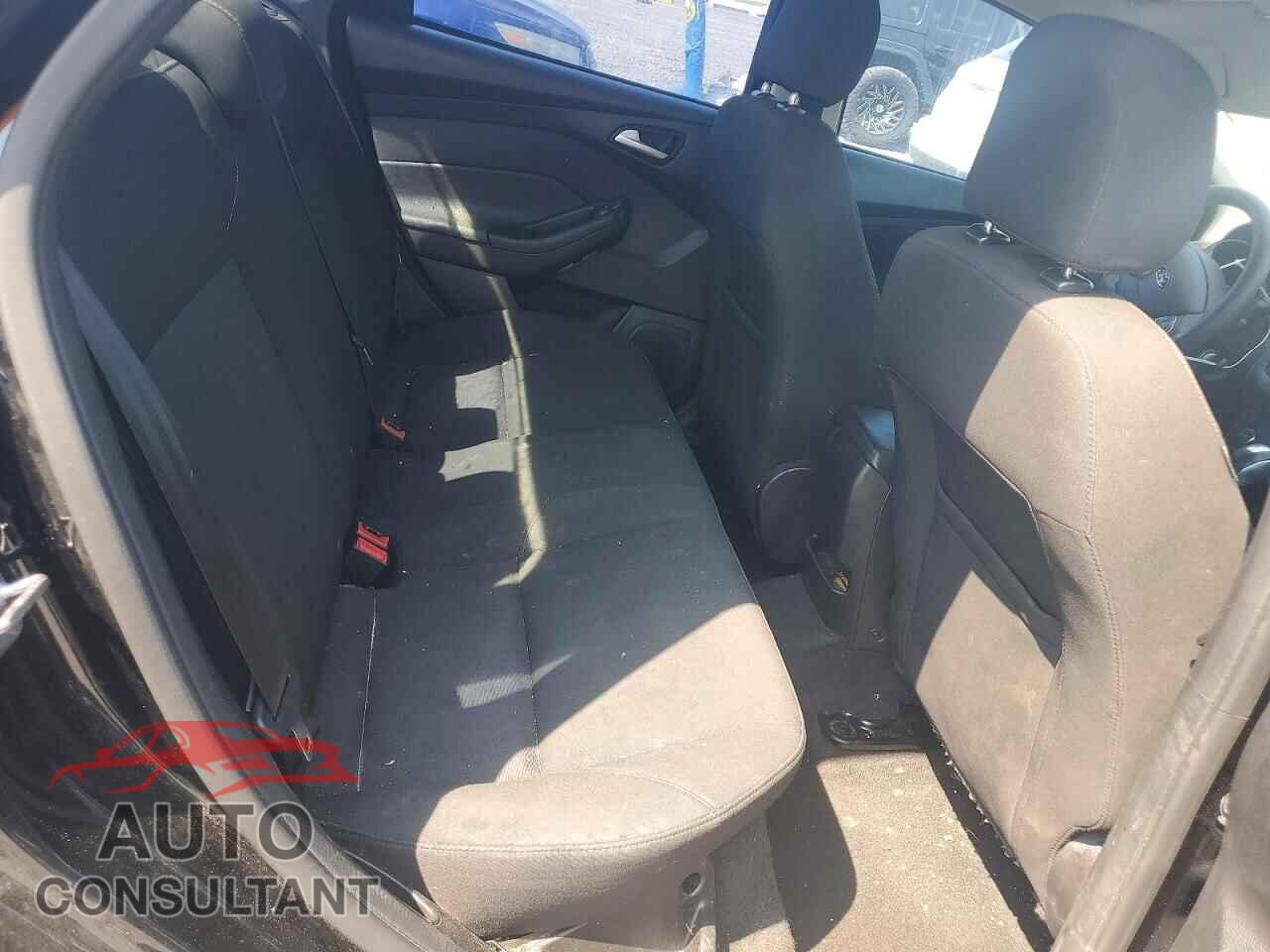 FORD FOCUS 2016 - 1FADP3F20GL323874