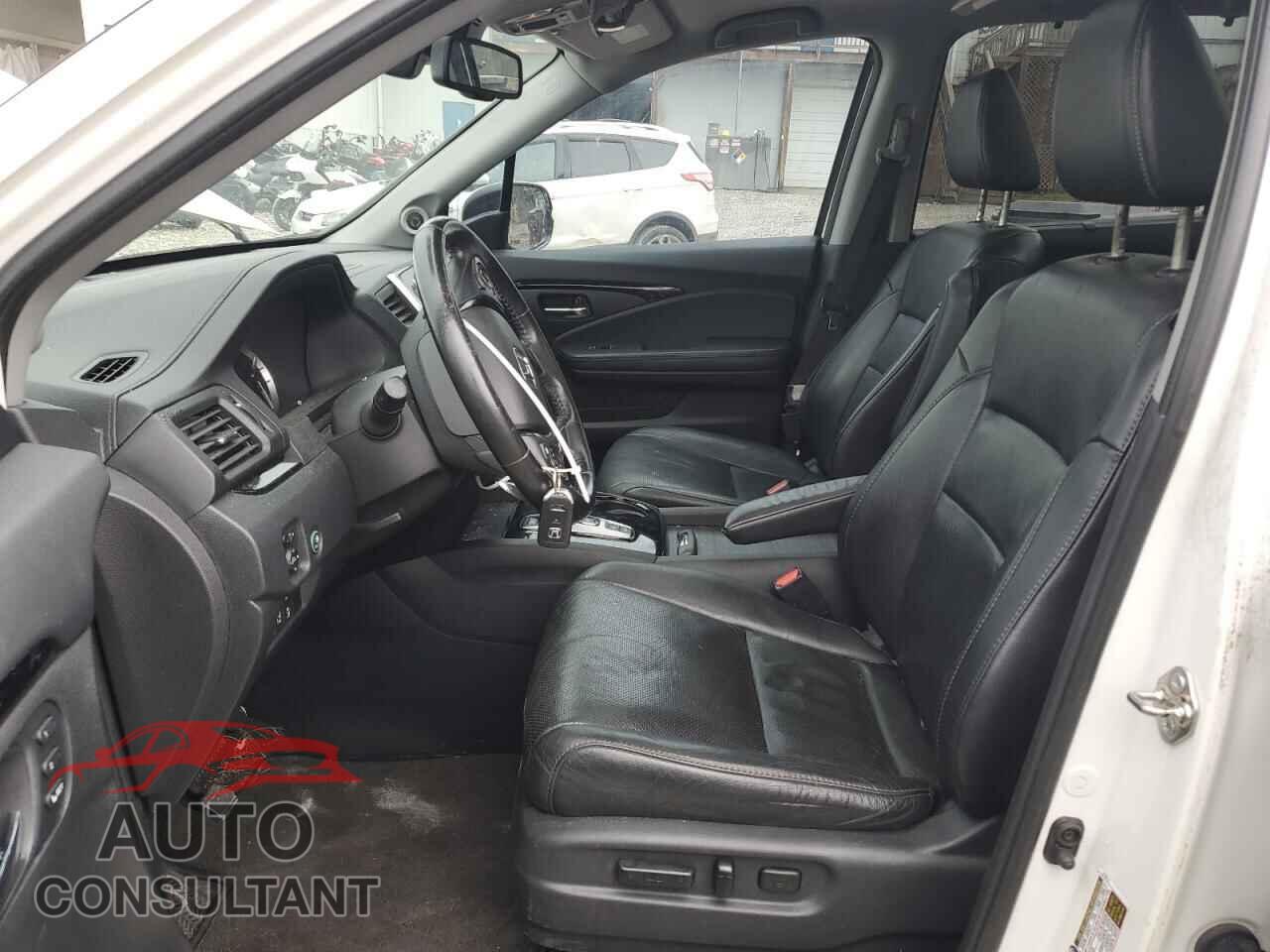 HONDA PILOT 2016 - 5FNYF6H0XGB016145