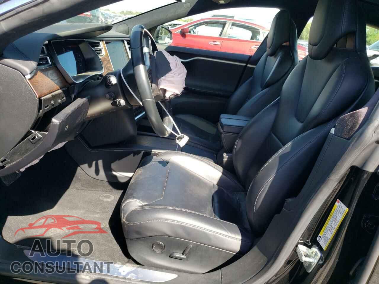 TESLA MODEL S 2017 - 5YJSA1E14HF215231